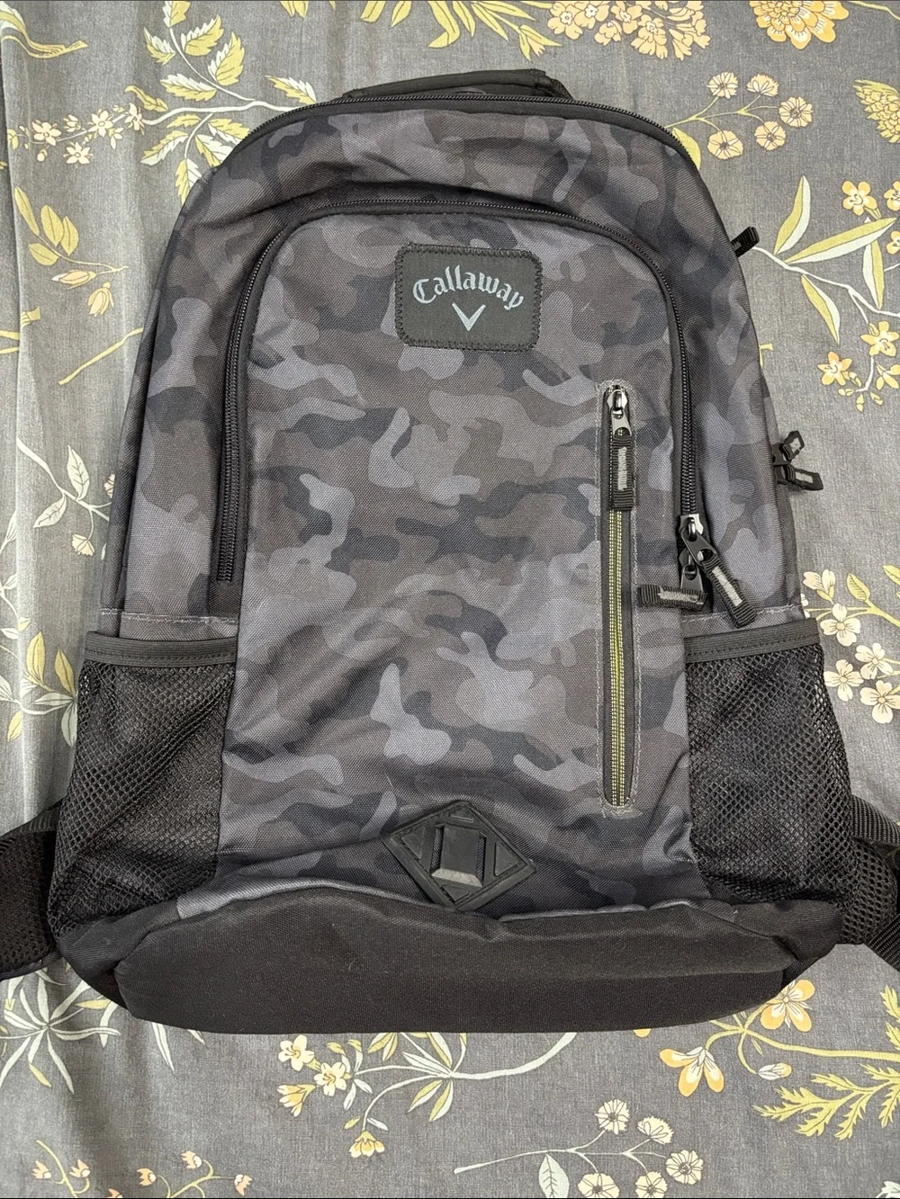 Callaway Golf Clubhouse Padded Backpack with Pockets in Black and Grey Camo